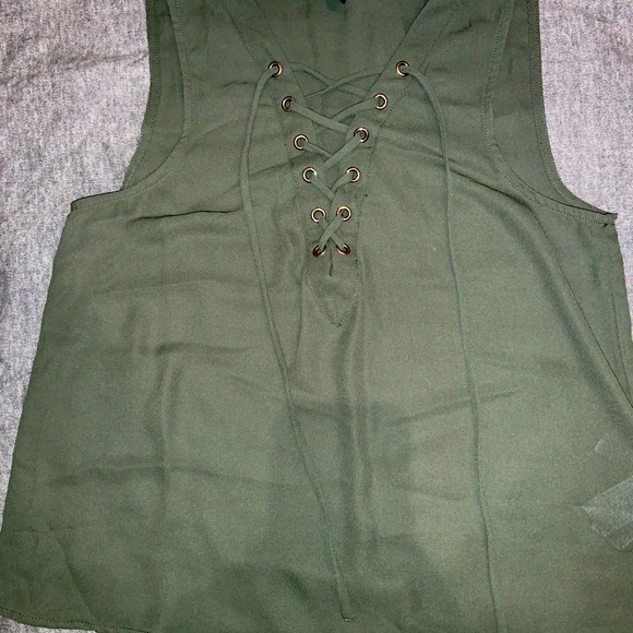 Forever 21 lace up top - Picture 2 of 2